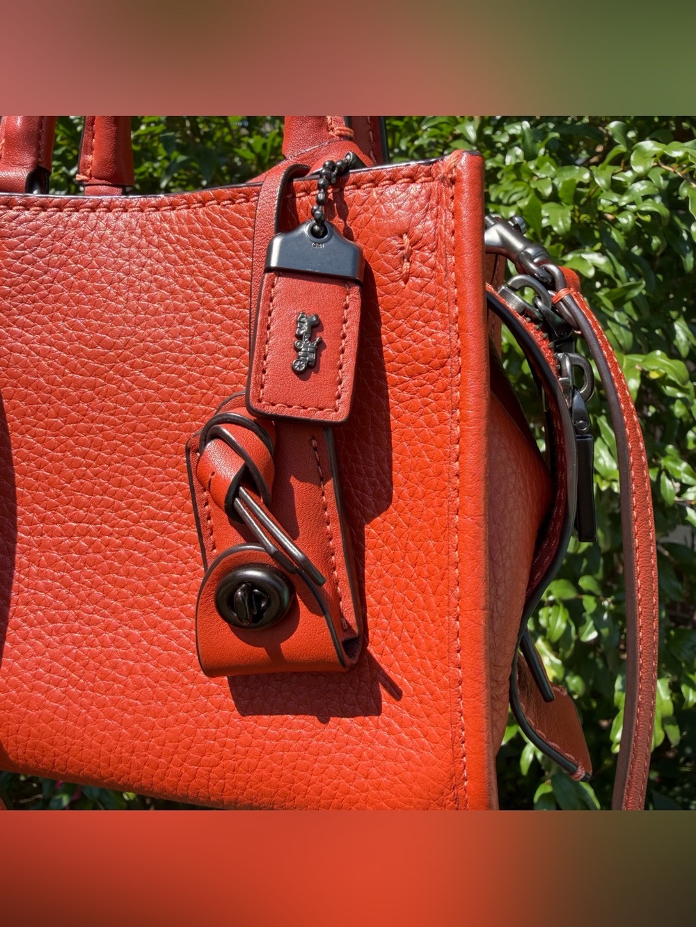 EUC Coach Rogue 17 Vermillion Orange Natural Pebble Leather Crossbody Bag 22978 - Picture 2 of 11